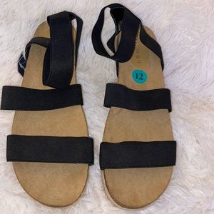 Brand New Steve Madden Size 12